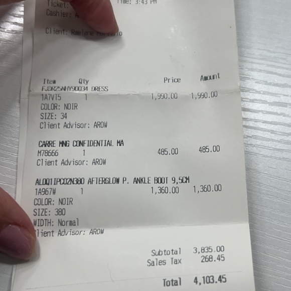 Louis Vuitton Silk Scarf RECEIPT INCLUDED - Picture 7 of 12